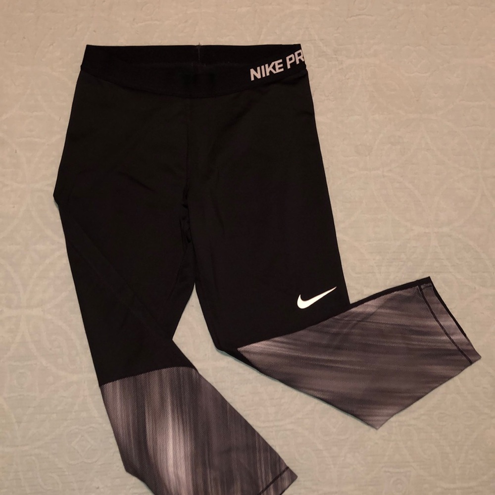 Nike Pro Crop Leggings